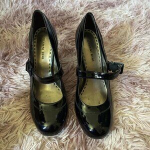 Women's Black Courts